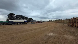 Vacant Land/Plot FOR SALE in Pomona