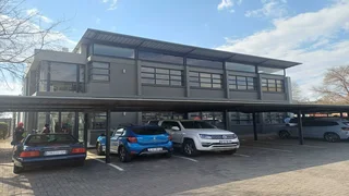 238 sqm office to let - Irene Centurion