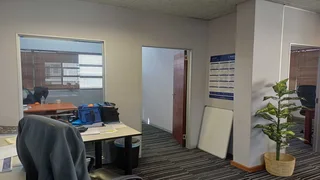 238 sqm office to let - Irene Centurion