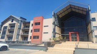 560 Sqm Ground floor office to let - Irene Centurion