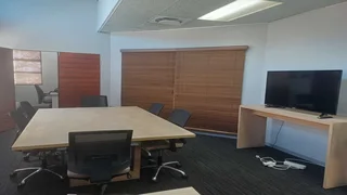 238 sqm office to let - Irene Centurion