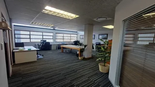 238 sqm office to let - Irene Centurion