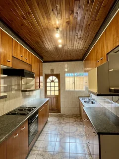 Spacious 2-bedroom And 1-bathroom Apartment In Bosmont. Includes Water and WiFi