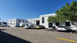 918sqm Warehouse TO RENT in secure park in  Montague Gardens