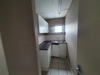 918sqm Warehouse TO RENT in secure park in  Montague Gardens