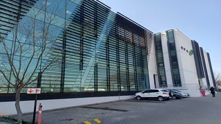 4,000 Sqm Commercial building to let - Centurion