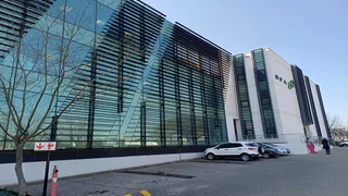 4,000 Sqm Commercial building to let - Centurion