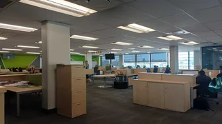 4,000 Sqm Commercial building to let - Centurion