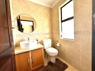 Izinga – Luxury 4 Bedroom Home To Let