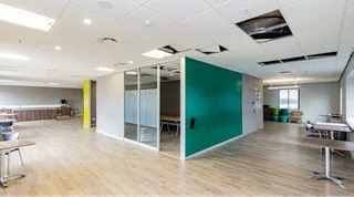 2083 sqm Office to let in Sandton