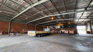 Well Positioned 1,344m² Standalone Warehouse with Offices in Springfield | Swindon Property