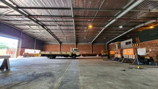 Well Positioned 1,344m² Standalone Warehouse with Offices in Springfield | Swindon Property