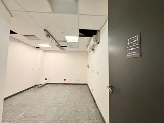 2155 sqm Office to Let in Sandton