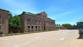 Prime A Grade office to rent  -  Centurion Highveld