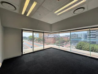 340 sqm Office to Let in Sandton
