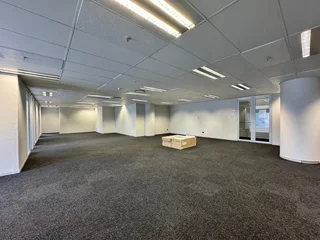 340 sqm Office to Let in Sandton
