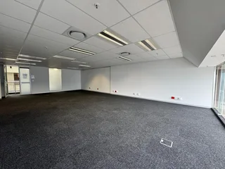 153 sqm Office to Let in Sandton