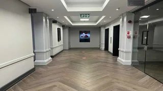 200m2 Office space to let in Century City