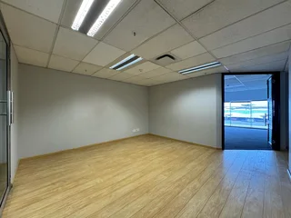 268 sqm Office to Let in Sandton