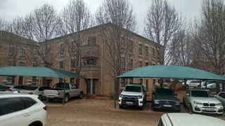 300 Sqm office available to Let in Highveld Centurion