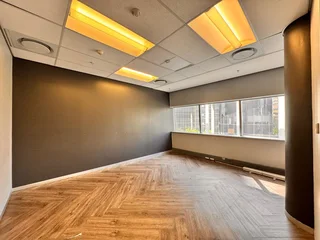 518 sqm Office to Let in Sandton