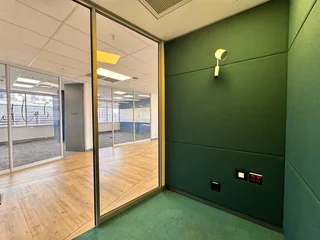 517 sqm Office to Let in Sandton