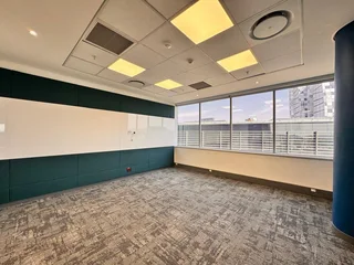 517 sqm Office to Let in Sandton