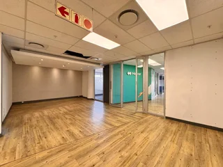 517 sqm Office to Let in Sandton