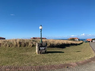 Perfectly positioned plot at Khamanga Bay, call me today!