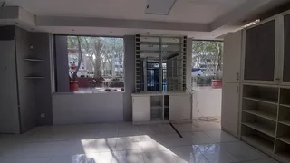 RETAIL UNIT AT THE SQUARE