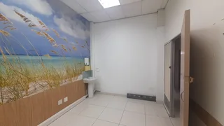 86m² Retail Space Available at The Square, Umhlanga Ridge