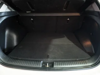 2018 Hyundai Creta 1.6 Executive – petrol manual family SUV – well specced – Brackenfell