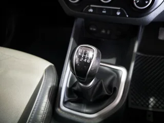 2018 Hyundai Creta 1.6 Executive – petrol manual family SUV – well specced – Brackenfell