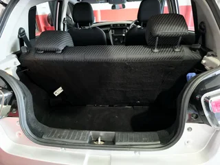 2019 Mahindra KUV100 1.2 K8&#43; NXT – petrol manual crossover – one owner, FSH – Brackenfell