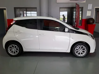 2019 Toyota Aygo 1.0 (5Dr) – low mileage petrol hatch – light on fuel – Brackenfell