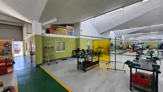 912 sq. meter Industrial in Beaconvale To Rent