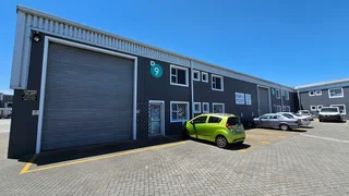 888 sq. meter Industrial in Beaconvale To Rent