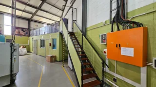 888 sq. meter Industrial in Beaconvale To Rent