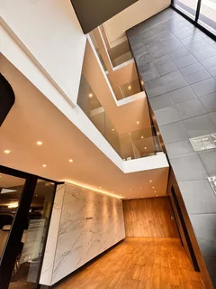 1404 sqm Office to Let in Sandton