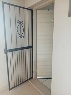 Ground Floor Unit in Secure Norton Park