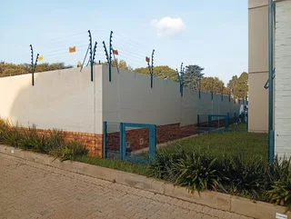 Ground Floor Unit in Secure Norton Park