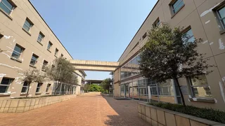 580m² Office Space for Rent in Woodmead