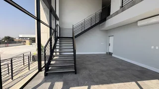 3,390m² Warehouse for Rent in Linbro Park