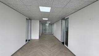 165m² Office to rent Sunninghill