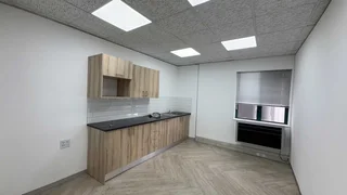 165m² Office to rent Sunninghill