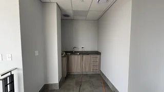 3,390m² Warehouse for Rent in Linbro Park