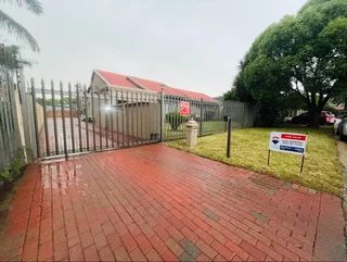 Stylish Four-Bedroom Home with Pool, Solar &amp; Staff Quarters in Randhart