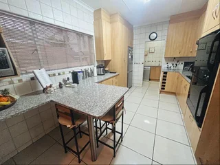 Stylish Four-Bedroom Home with Pool, Solar &amp; Staff Quarters in Randhart