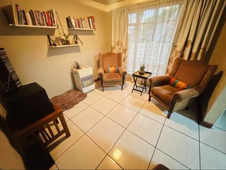 Stylish Four-Bedroom Home with Pool, Solar &amp; Staff Quarters in Randhart