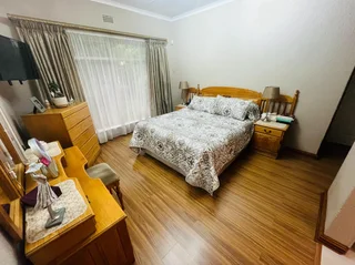 Stylish Four-Bedroom Home with Pool, Solar &amp; Staff Quarters in Randhart